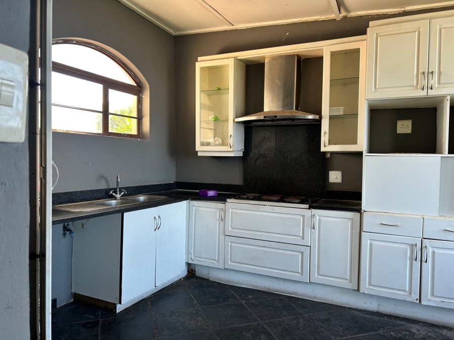 25 Bedroom Property for Sale in Quigney Eastern Cape